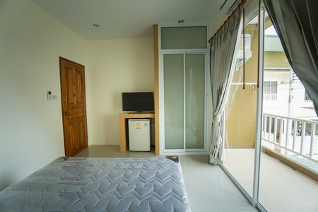ٻҾ Room Apartment for rent near Big C Makro Tesco Lotus Koh Samui just 5 minutes fully furnished best location