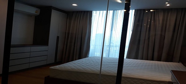 ٻҾ NOBLE REVO SILOM for rent close to Surasak BTS station room 26 1 bed 34 sqm 23000 per month